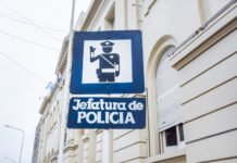 Inicia el juicio a policías acusados de violar a dos adolescentes hace diez años en Paraná