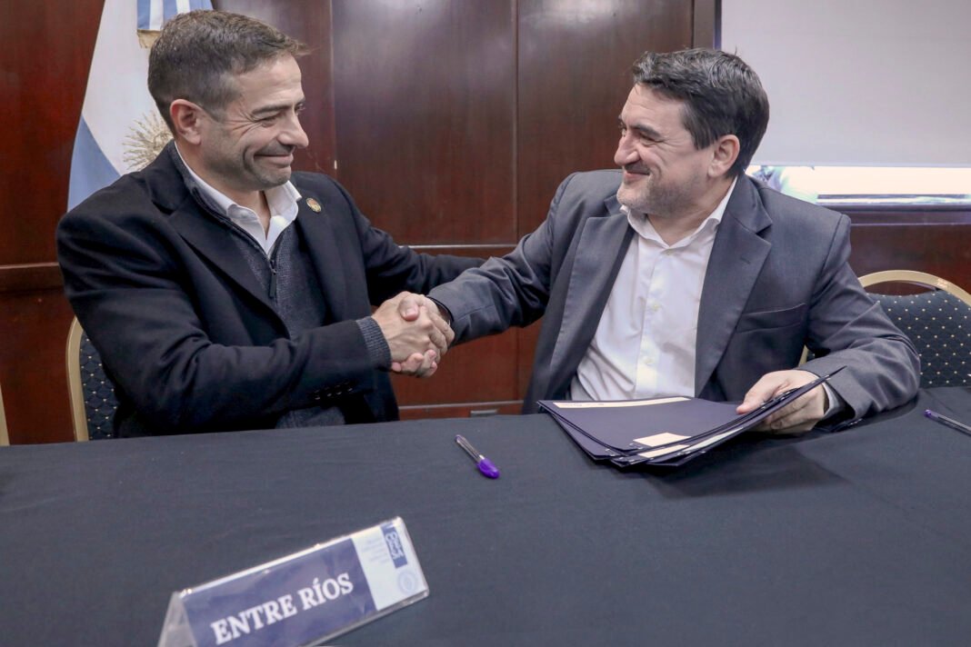 16 06 26 Firma Entre Rios 04 copia