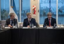 Frigerio recibió a Caputo en Paraná y afirmó: «Estamos en condiciones de escribir el próximo capítulo del pacto fiscal»