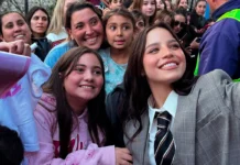 Emilia Mernes fue declarada Ciudadana Ilustre en Nogoyá y emocionó con su mensaje ante cientos de seguidores