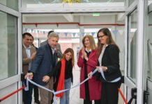 Frigerio inauguró el nuevo edificio de la escuela secundaria del Bicentenario de Paraná