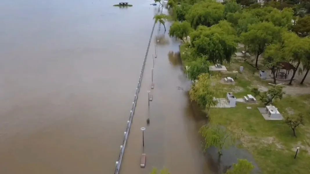 santa-elena-creciente-del-rio-parana-octubre-2026